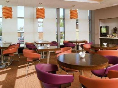 Ibis London Elstree Hotel 3*