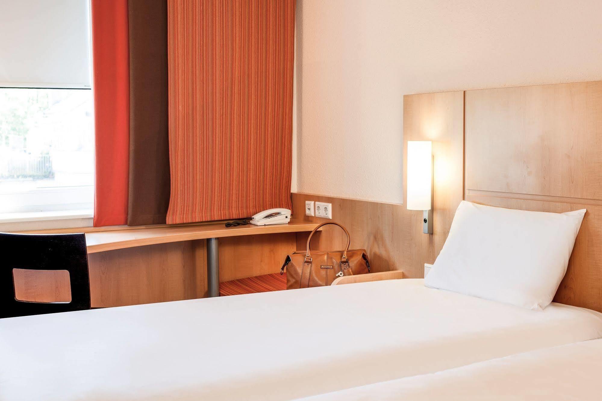 Ibis London Elstree Hotel Borehamwood
